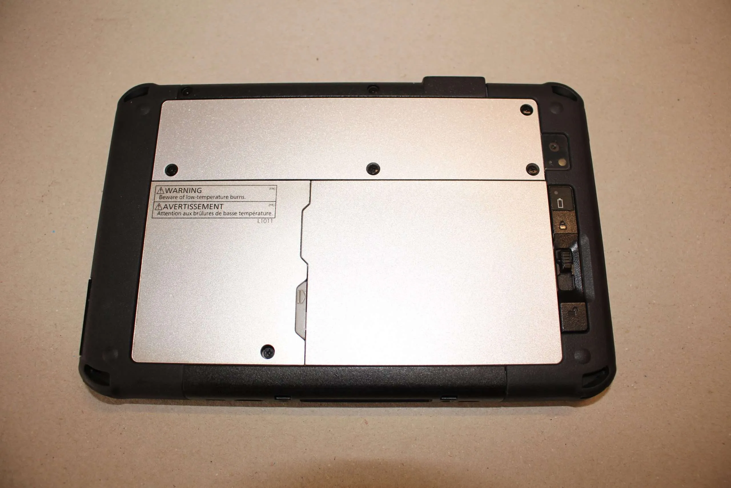 Panasonic Toughpad FZ-M1 7″ MK3 m5-7Y57 8GB 256GB With 4G Band 28 